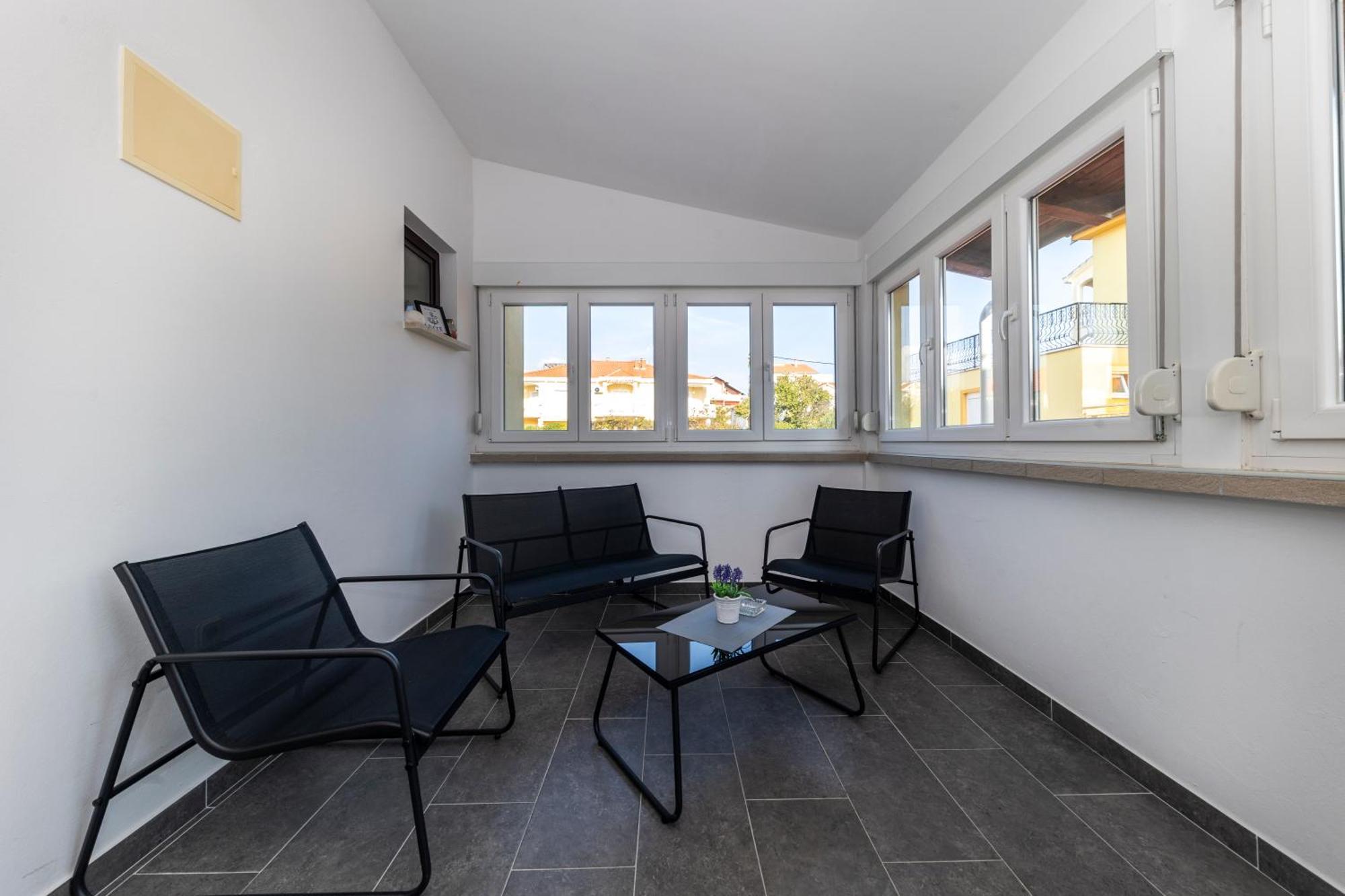 Family Apartments Zadar - Ryanair Exclusive المظهر الخارجي الصورة