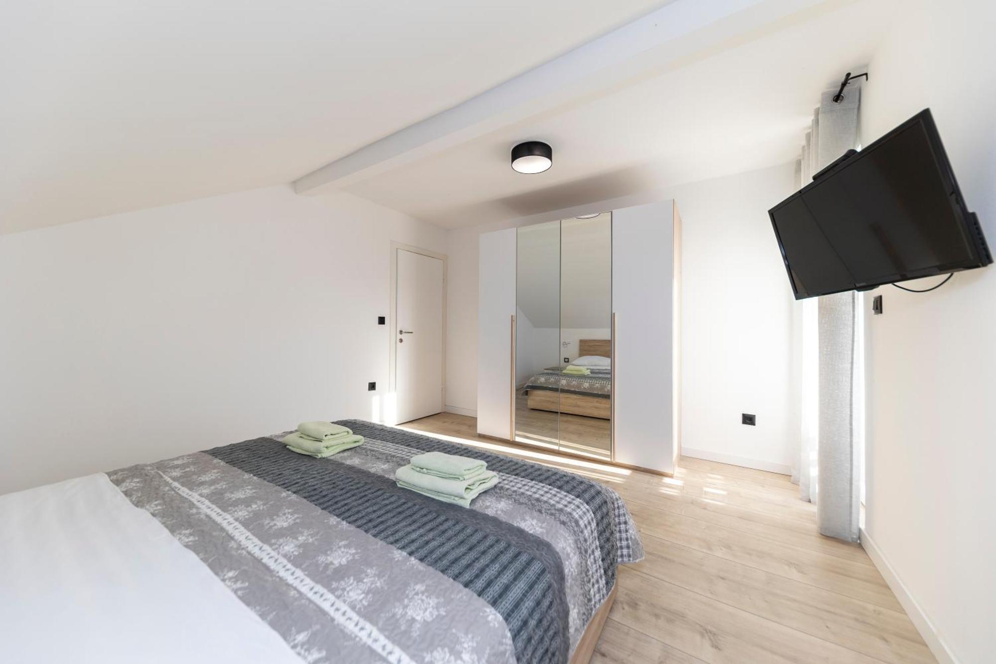 Family Apartments Zadar - Ryanair Exclusive المظهر الخارجي الصورة